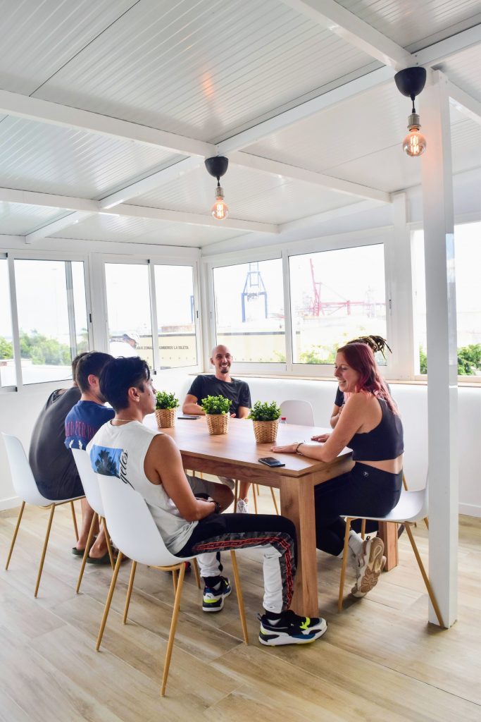 Espacio de coworking en el albergue Las Palmas Las Canteras