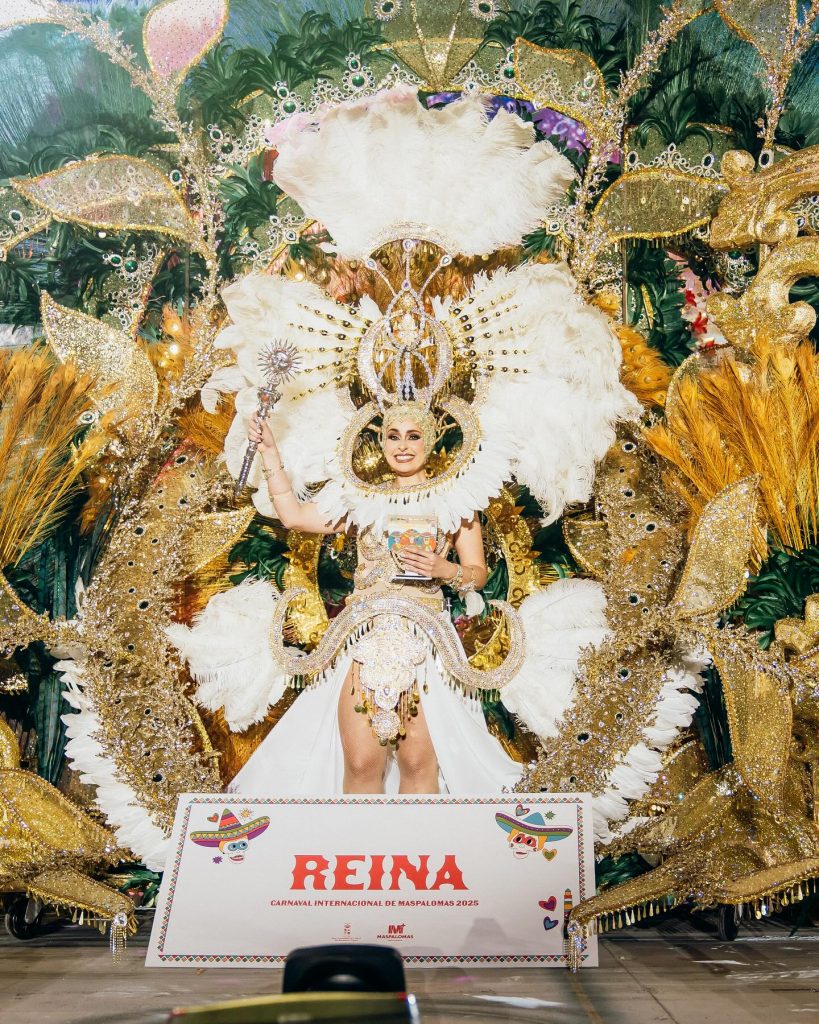 Gran desfile de la Gran Reina en el Carnaval de Maspalomas 2026, Playa del Inglés, Gran Canaria