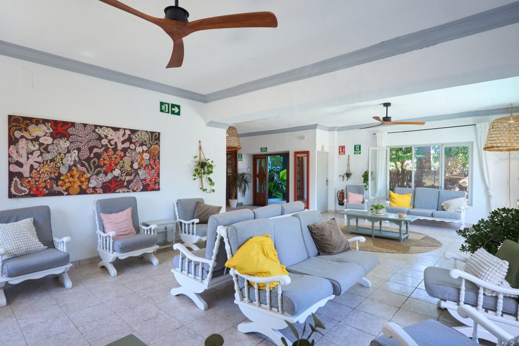 Beach chill and pool Hotel/Hostel Flamingo by Nest in Es Canar Ibiza