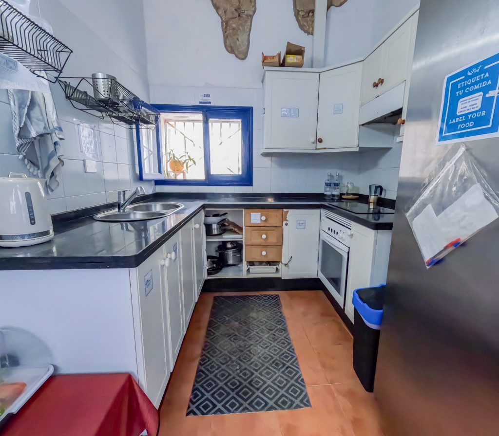 Cocina Ashavana Nest Hostel Tenerife