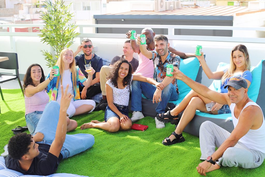 Central Las Palmas Hostel: Sunny Terrace, Free WiFi, and Vibrant City Access