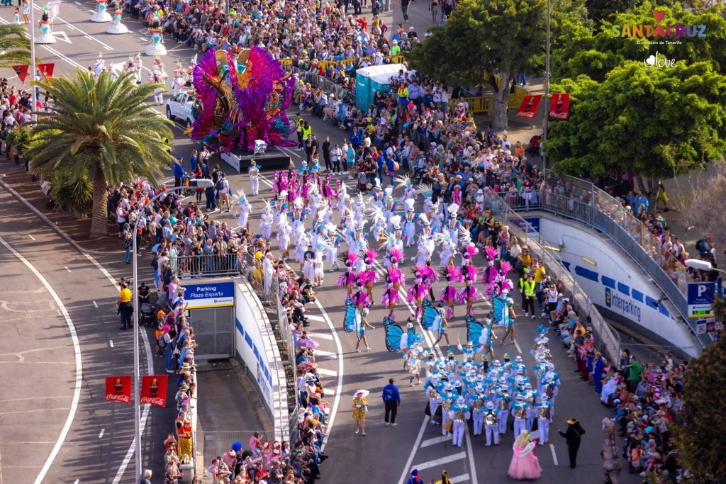 El carnaval de tenerife 2024 en febrero programa y principales actos con historia, explicaciones y fotos